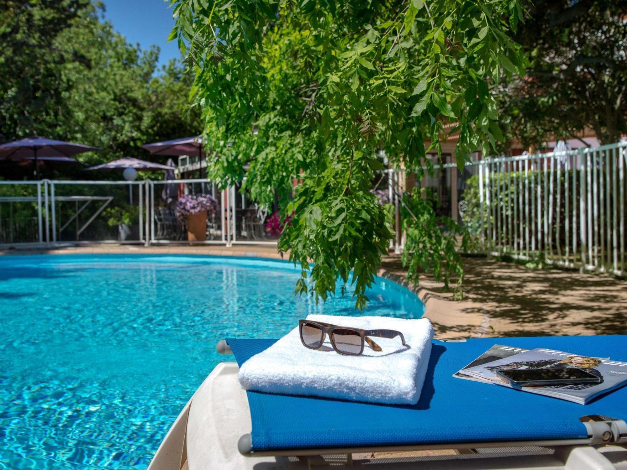 Ibis Brignoles Provence Verte Exterior foto