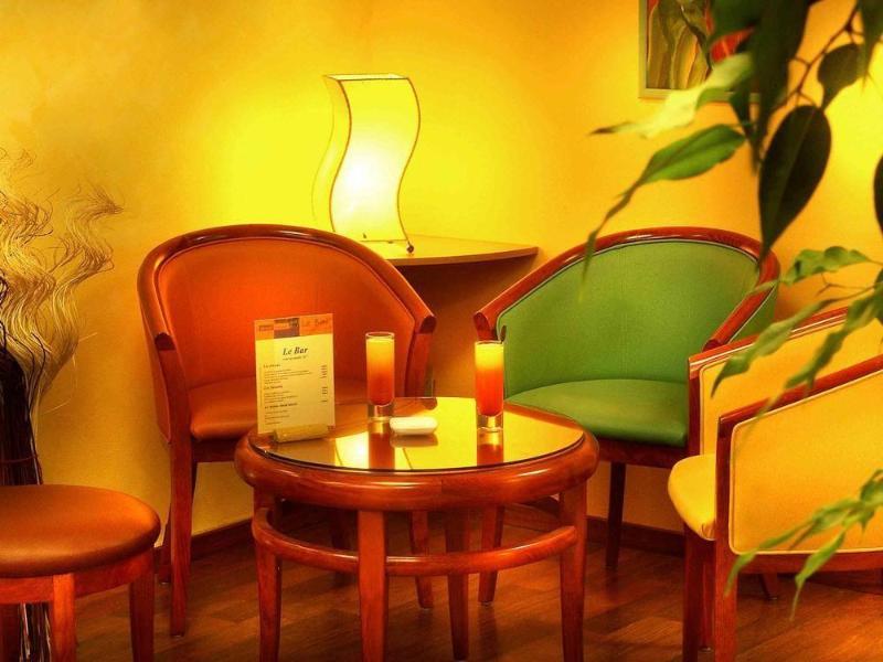 Ibis Brignoles Provence Verte Exterior foto