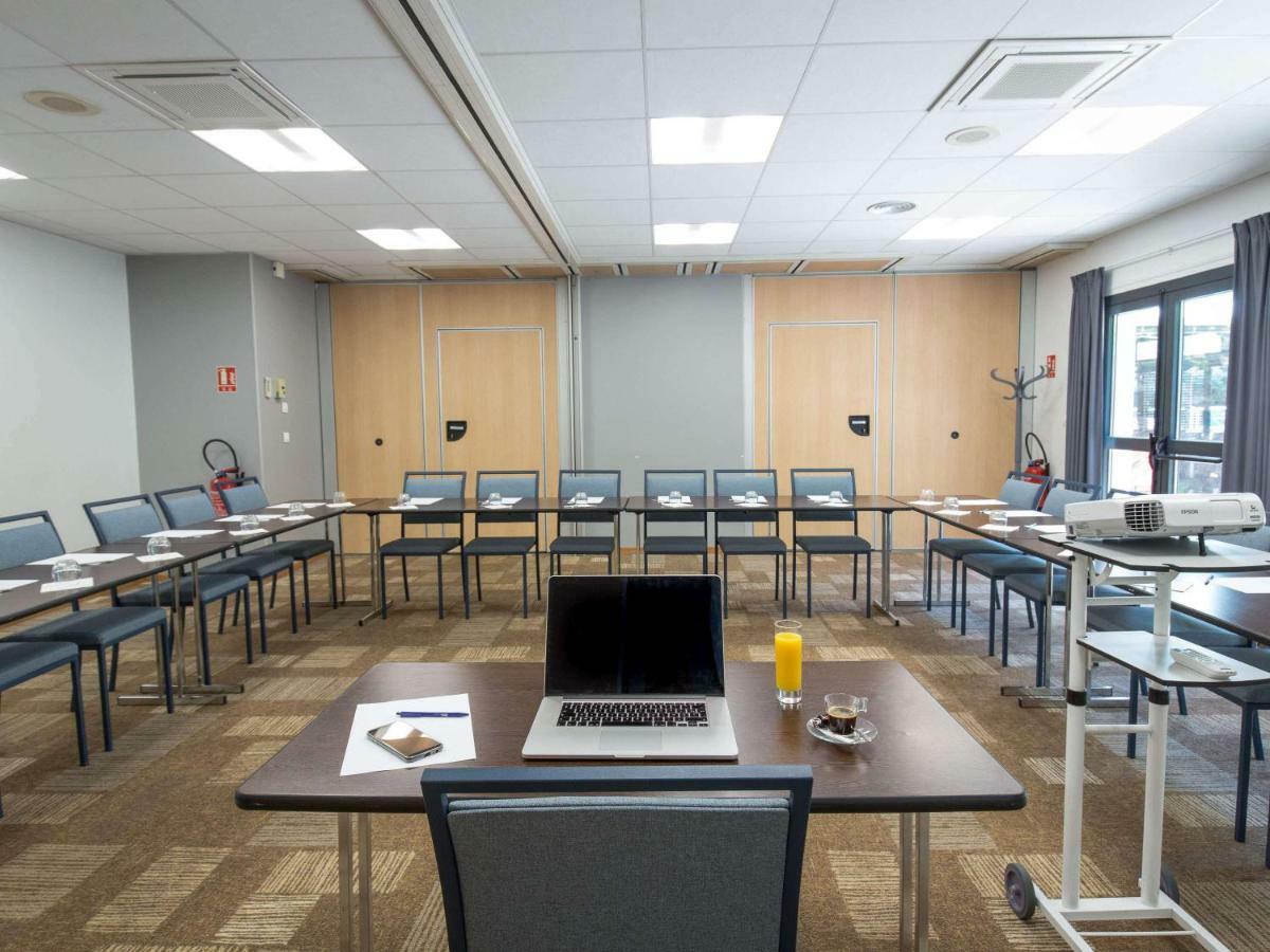 Ibis Brignoles Provence Verte Exterior foto